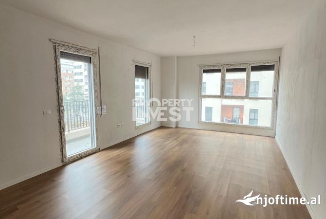 Shtepi ne shitje Apartament ne Tirane, 2+1, Mobilimi Bosh, pa mobiluar, Pagesa 170,000  Euro.