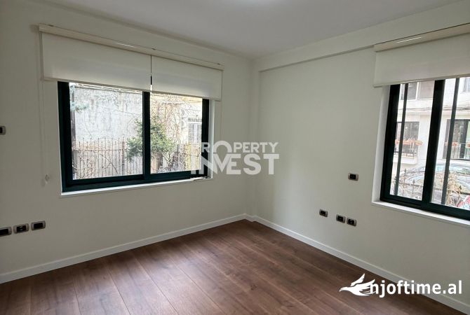 Ambient biznesi me qera 4+1 ne Tirane - 2,000 Euro