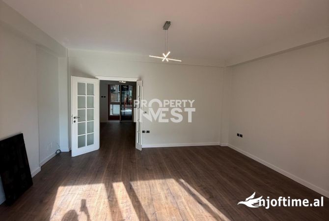 Ambient biznesi me qera 4+1 ne Tirane - 2,000 Euro