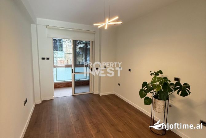 Njesi Biznesi me Qera ne Bllok