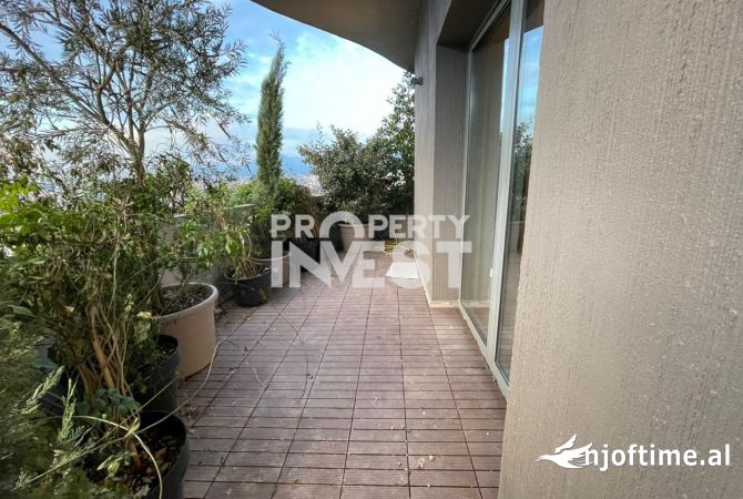 Ambiente Commerciale in Vendita 3+1 a Tirana - 500,000 Euro