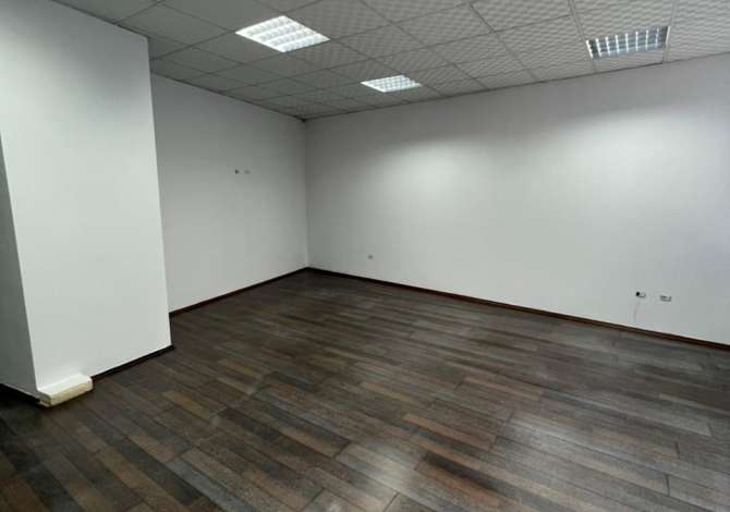 Ambient biznesi me qera 3+1 ne Tirane - 2,001 Euro