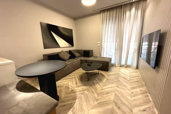Shtepi me qera Apartament ne Tirane, 1+1, Mobilimi E mobiluar, Pagesa 900  Euro.