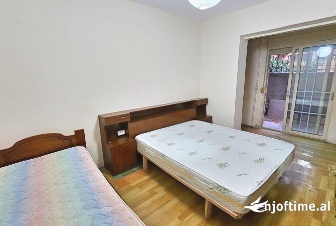Shtepi me qera Apartament ne Tirane, 1+1, Mobilimi E mobiluar, Pagesa 45,000  Leke.