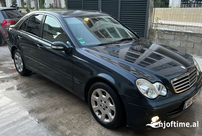 Auto in Vendita  a Tirana - 5,000 Euro