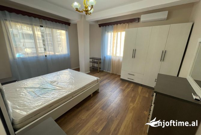 Shtepi me qera 2+1 ne Tirane - 700 Euro