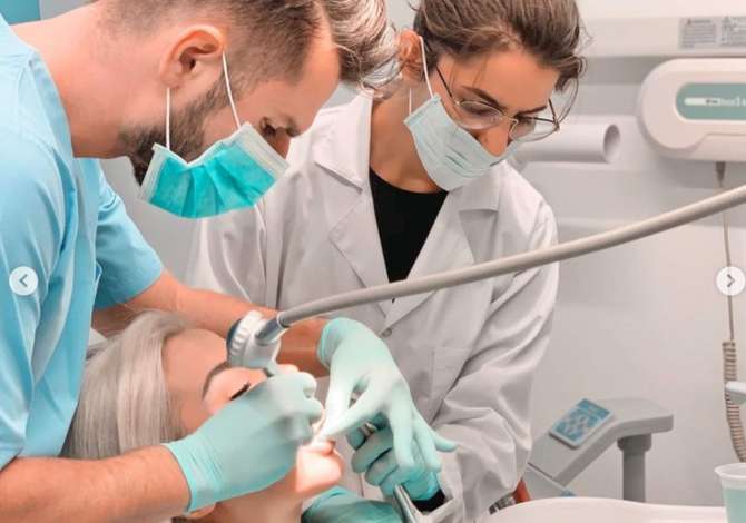 Klinike Dentare Paparisto ofron Zbardhim, Implante, Heqje, Estetik dentare, Heqje gurezash etj.