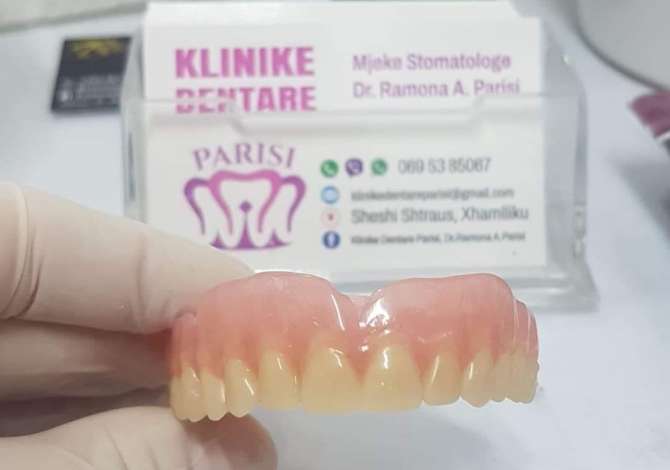 Klinika Dentare Parisi ofron sherbime si Heqje dhembi, Implante, Zbardhim etj.