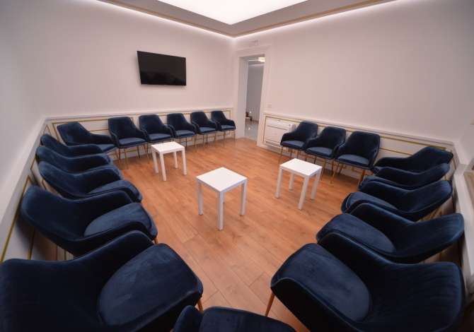 Agjensi Funerale ofron sherbimin e Transportit funeral, Ceremoni Mortore, Autofuneral Luksoz