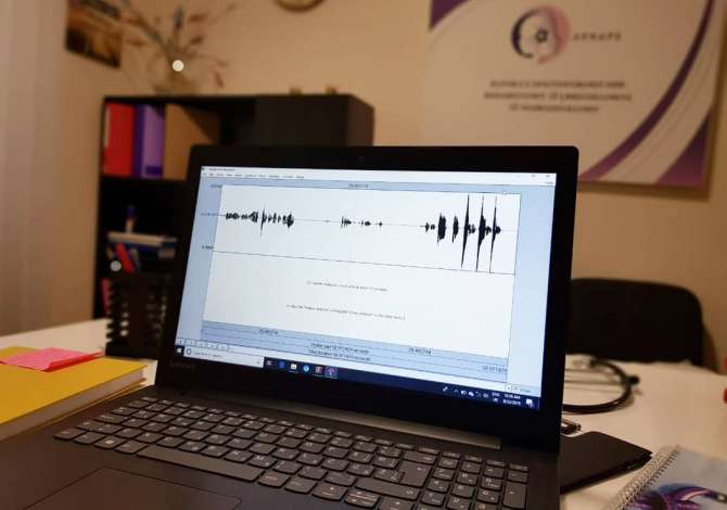 Klinike Rehabilitimi Fizio - Logopedik trajton crregullimet e neurozhvillimit ne Gjuhe dhe te Folur, Autizmi, Sindroma Down, Belbezimi, Prapambetje Mendore