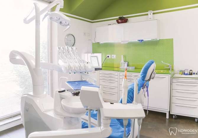 Klinik Dentare dhe Laborator Ndriodent ofron sherbim per Terapi, Endodonti, Kirurgji, Ortopedi, Implantologji dhe Ortodonci