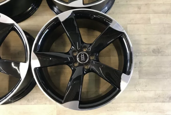 Disqe 19 Audi S Line 