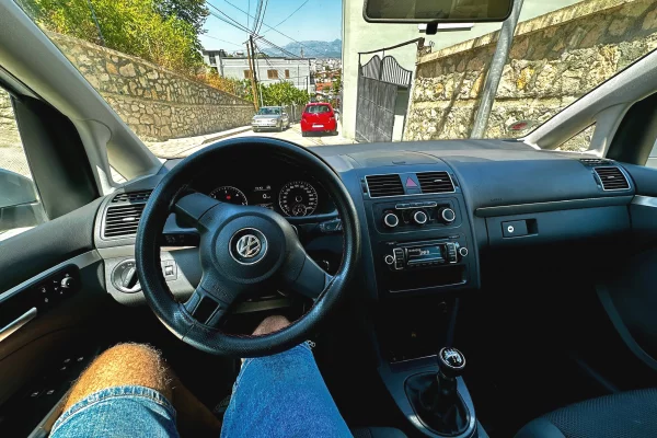 Cars for sale in Tirana, Volkswagen, 2011 Diesel,Kambio Manual Payment 540,000  Leke.