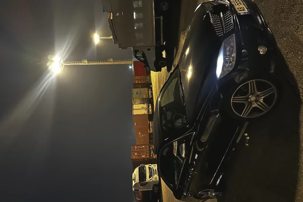 Makina ne shitje ne Tirane - 780,000 Leke