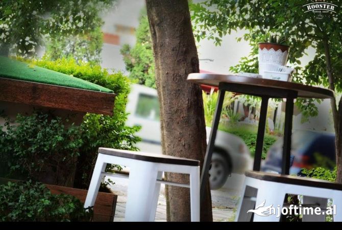 KARRIGE-TAVOLINA-Tenda