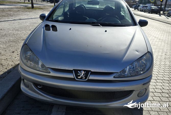 Makina ne shitje  ne Tirane - 2,000 Euro