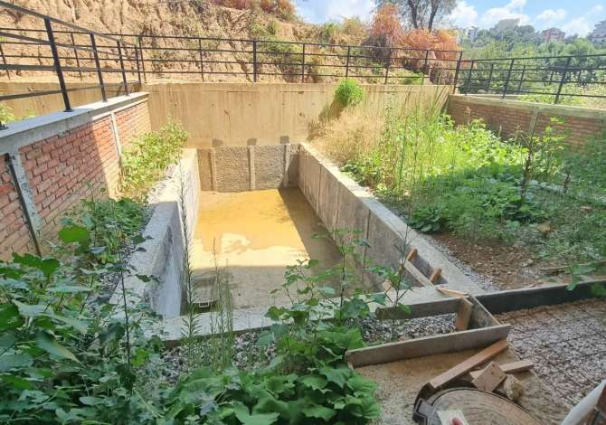 Shtepi ne shitje Apartament ne Tirane, 5+1, Mobilimi Bosh, pa mobiluar, Pagesa 482,000  Euro.