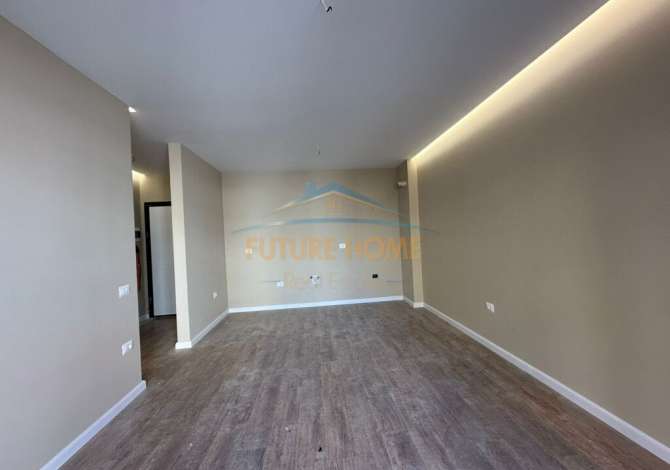 Ambient per zyra tek Komuna e parisit