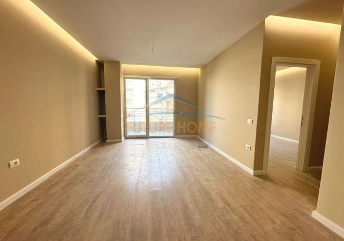 Ambient per zyra tek Komuna e parisit