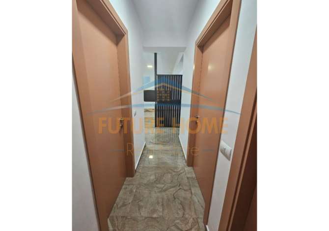 Ambient per zyra ne Myslym Shyri