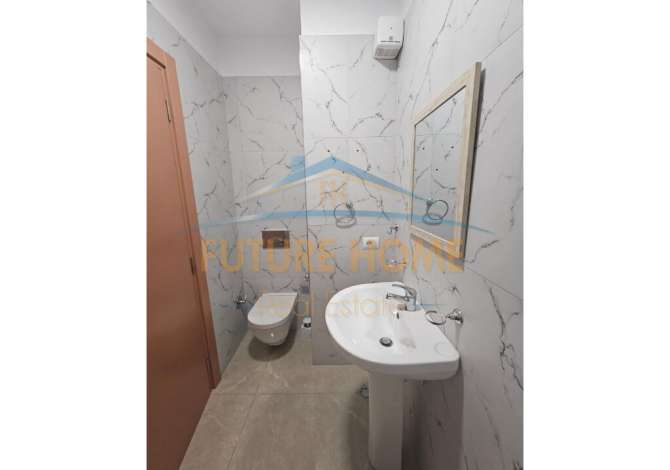 Ambient per zyra ne Myslym Shyri