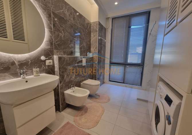Shtepi me qera 2+1 ne Tirane - 1,350 Euro