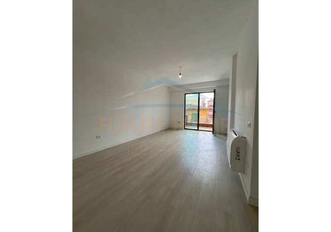 Ambient per zyra per qera ne Myslym Shyri