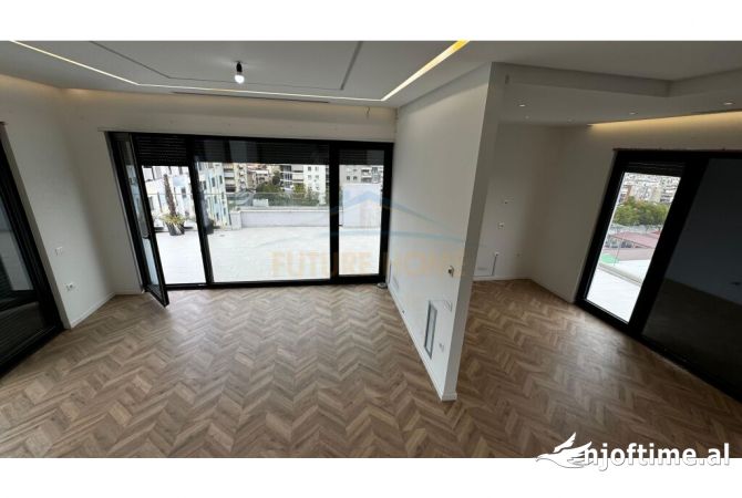 Ambient biznesi me qera 3+1 ne Tirane - 2,000 Euro