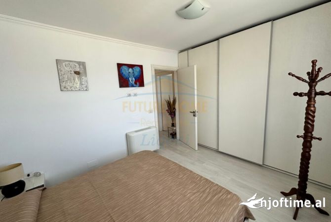 Shtepi ne shitje Apartament ne Tirane, 2+1, Mobilimi E mobiluar, Pagesa 220,000  Euro.