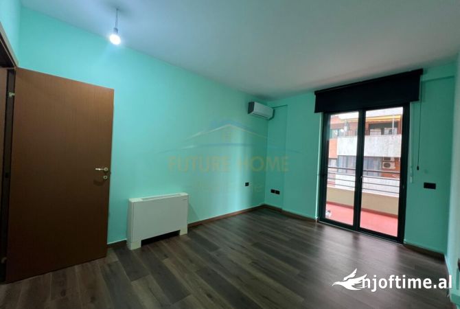 Ambient biznesi me qera 3+1 ne Tirane - 1,500 Euro