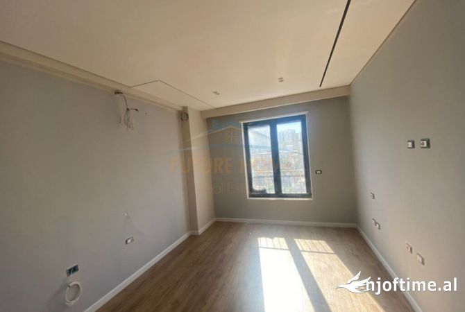 Ambient biznesi me qera 3+1 ne Tirane - 700 Euro