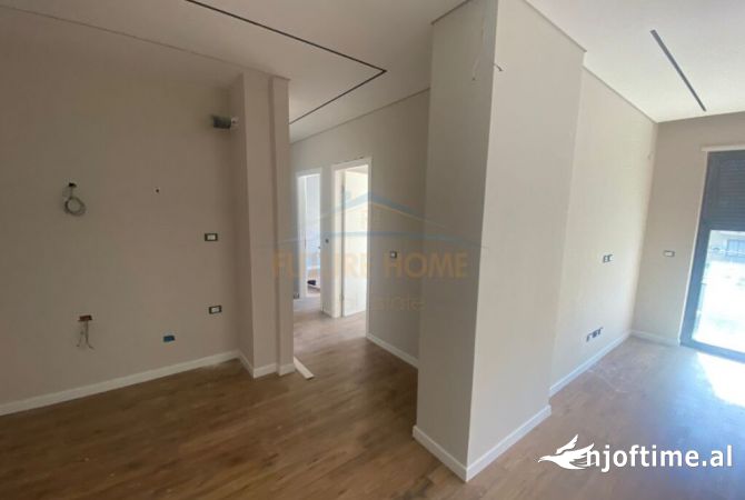 Ambient biznesi me qera 3+1 ne Tirane - 700 Euro