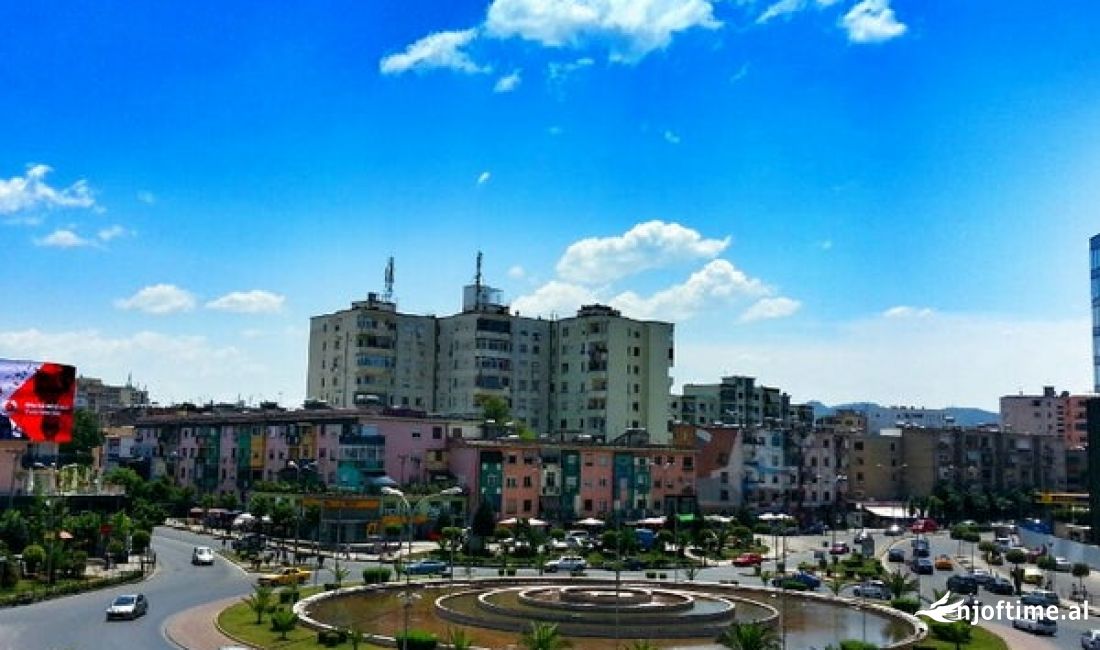 Shtepi ne shitje Apartament ne Tirane, 2+1, Mobilimi E mobiluar, Pagesa 190,000  Euro.