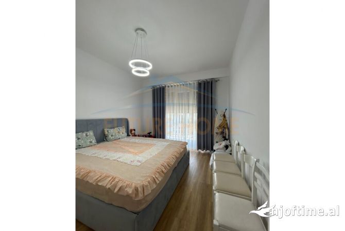 Shtepi ne shitje Apartament ne Tirane, 1+1, Mobilimi E mobiluar, Pagesa 120,000  Euro.