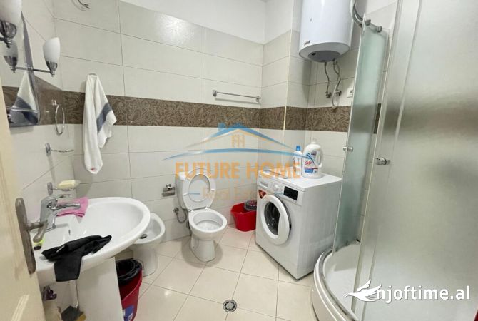 Shtepi ne shitje Apartament ne Tirane, 1+1, Mobilimi E mobiluar, Pagesa 160,000  Euro.