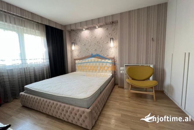 Shtepi ne shitje Apartament ne Tirane, 2+1, Mobilimi E mobiluar, Pagesa 220,000  Euro.