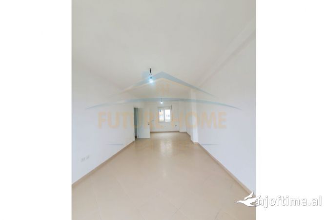 Shtepi ne shitje Apartament ne Tirane, 2+1, Mobilimi Bosh, pa mobiluar, Pagesa 118,000  Euro.