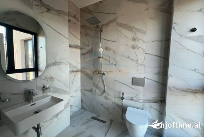 Shtepi me qera Apartament ne Tirane, 2+1, Mobilimi E mobiluar, Pagesa 1,200  Euro.