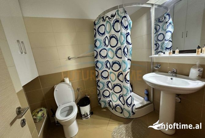 Shtepi me qera Apartament ne Tirane, 2+1, Mobilimi E mobiluar, Pagesa 450  Euro.