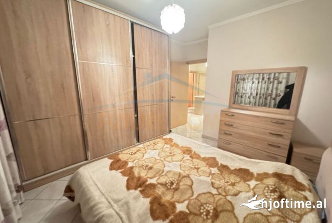 Shtepi me qera Apartament ne Tirane, 1+1, Mobilimi E mobiluar, Pagesa 450  Euro.