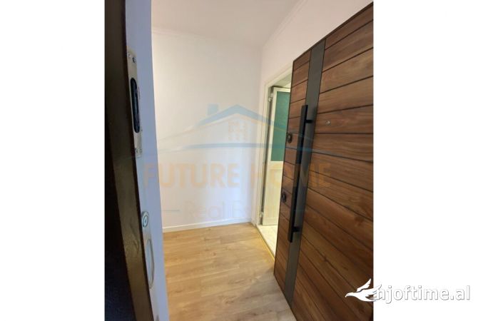 Shtepi ne shitje Apartament ne Tirane, 2+1, Mobilimi Bosh, pa mobiluar, Pagesa 185,000  Euro.