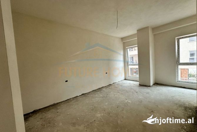 Shtepi ne shitje Apartament ne Tirane, 1+1, Mobilimi Bosh, pa mobiluar, Pagesa 115,434  Euro.