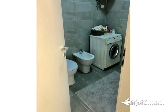 Shtepi ne shitje 2+1 ne Tirane - 125,000 Euro