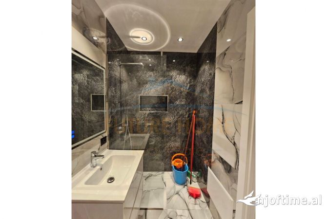 Shtepi me qera 1+1 ne Tirane - 650 Euro