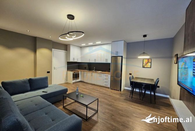 Shtepi me qera Apartament ne Tirane, 1+1, Mobilimi E mobiluar, Pagesa 650  Euro.