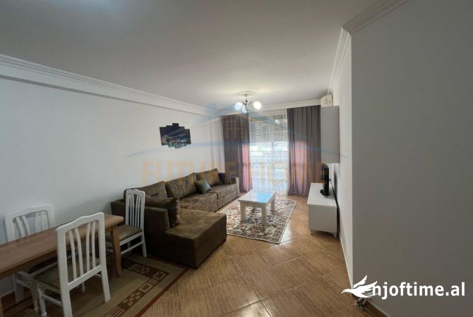 Shtepi me qera Apartament ne Tirane, 2+1, Mobilimi E mobiluar, Pagesa 600  Euro.
