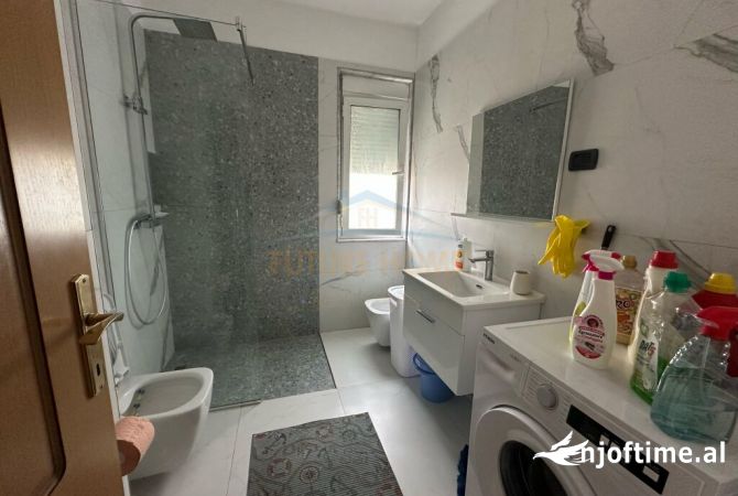 Shtepi me qera Apartament ne Tirane, 1+1, Mobilimi E mobiluar, Pagesa 600  Euro.