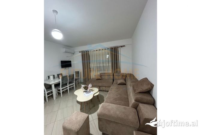 Shtepi me qera 2+1 ne Tirane - 450 Euro