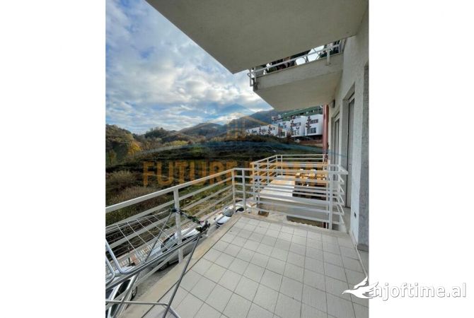Shtepi me qera 2+1 ne Tirane - 700 Euro
