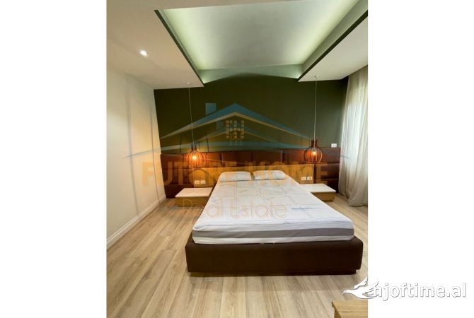 Shtepi me qera Apartament ne Tirane, 2+1, Mobilimi E mobiluar, Pagesa 700  Euro.